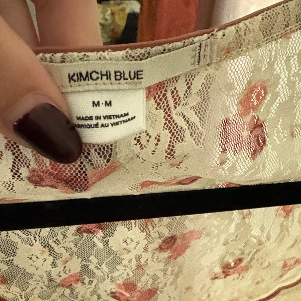 Kimchi Blue Cream Lace Floral Blouse with Pink Rose Accents - Picture 2 of 3